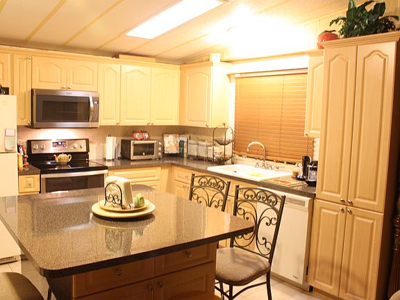 3rd image of 2000 N Congress Ave APT 205