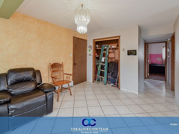 5th image of 6910 W Crandall Ave APT 1E