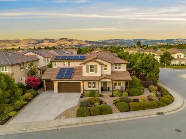 240 Basil Ave, Morgan Hill, CA 95037