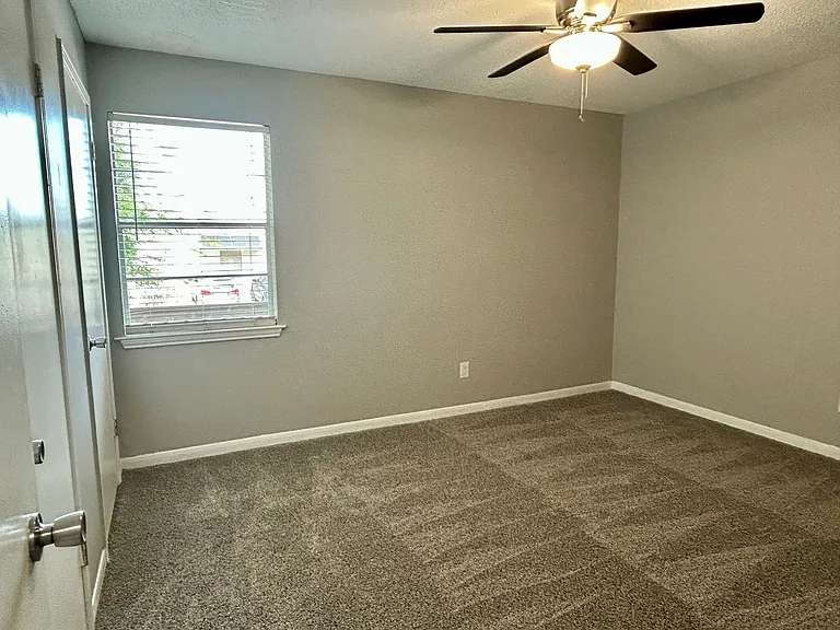 3514 7th Ct S — Photo 7