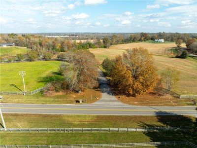 208 Plantation Ln, Advance, NC, 27006