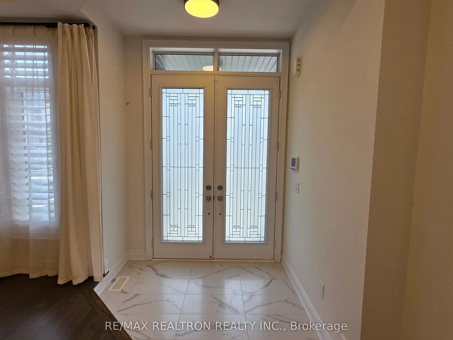 3 bed, $4,000 — Photo 4