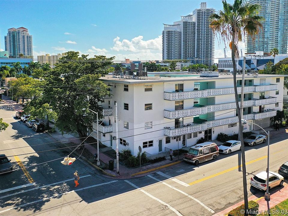 1st image of 900 6th St APT 31