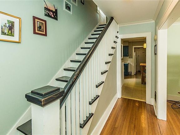 4th image of 140 Kensington Pl