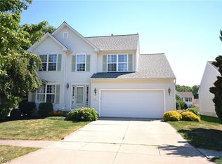 3785 Parkside Cir E, Lorain, OH 44053