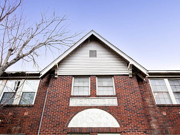 2nd image of 3405 W Markham St #F