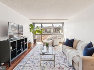 241 S 6th St APT 311A, Philadelphia, PA 19106
