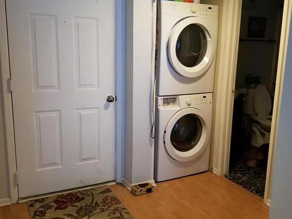 2nd image of 540 N May St APT 3075