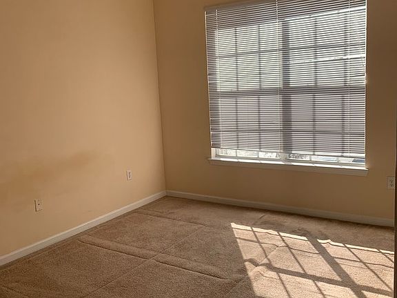 3rd image of 12825 Madison Pointe Cir Building 4
