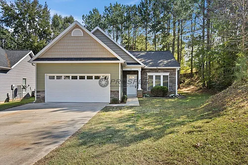 110 Raeburn Way Photo 1