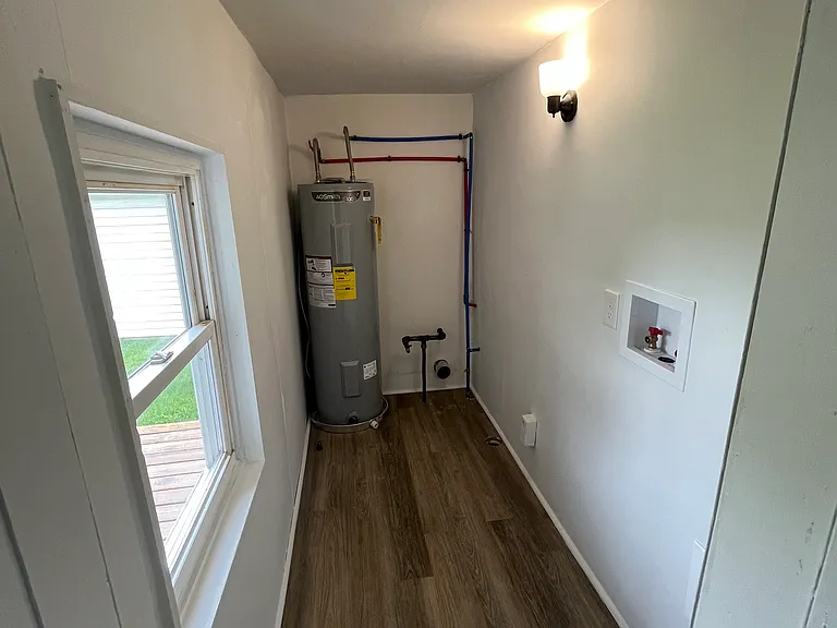 171 Vine St — Photo 6