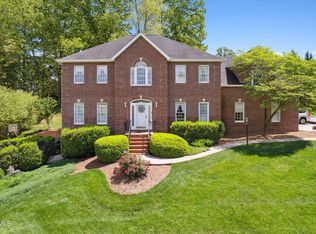 2 High Meadow Ct, Jonesborough, TN 37659