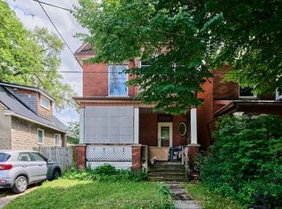 6 Ossington Ave, Ottawa, ON K1S3B4