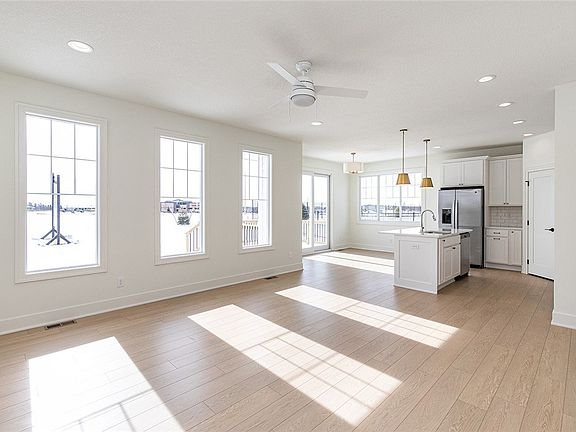 3rd image of 9108 S 91st Ct