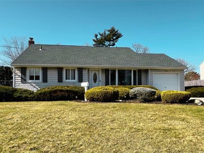 808 Pine Avenue, West Islip, NY, 11795