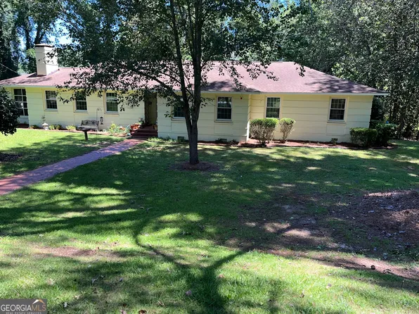 210 Taliaferro Dr, Hogansville, GA 30230