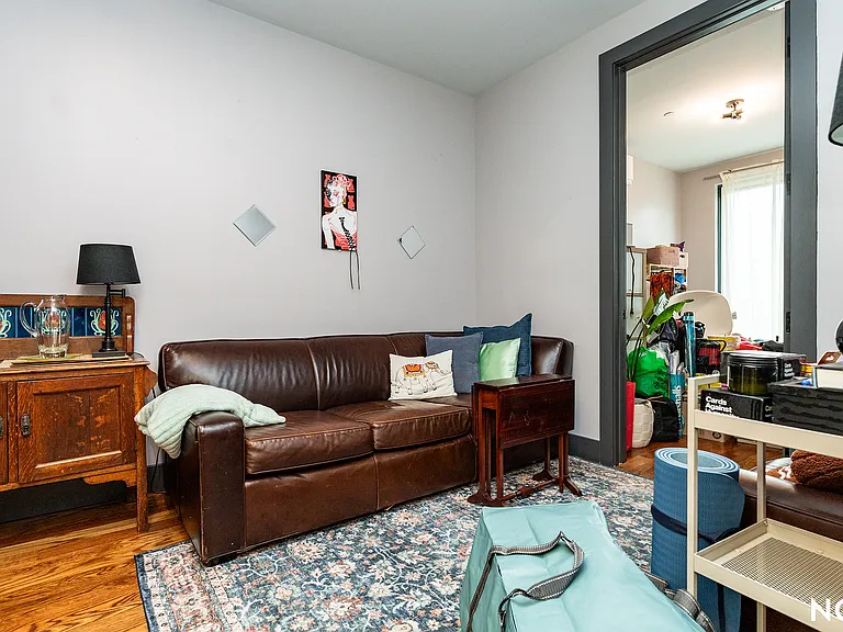 1461 Gates Ave #3H — Photo 10