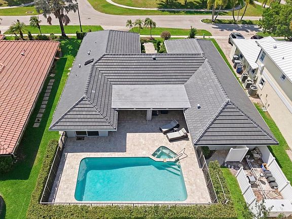 5th image of 5854 Pinebrook Drive