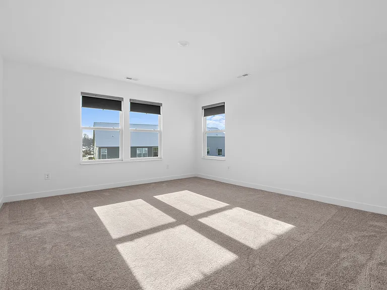 6261 Balsam Ct — Photo 39