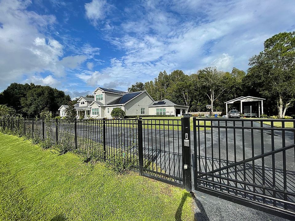 2nd image of 17289 Raintree Rd