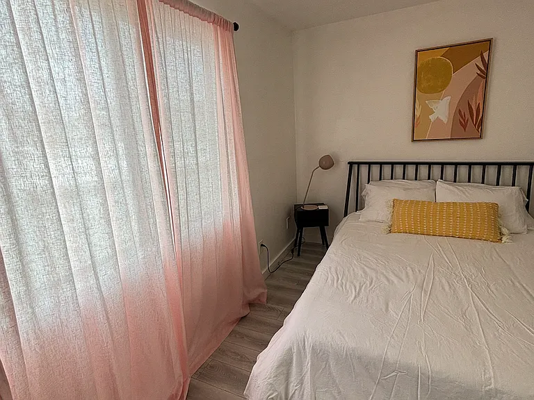 Golden Glen — Photo 46