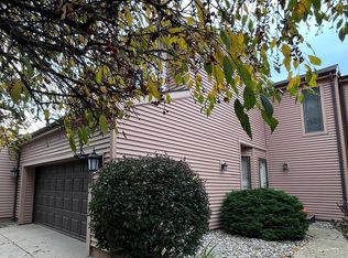 16492 Pretty View Dr, Plymouth, IN 46563