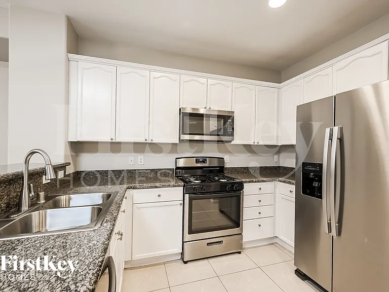 6221 W Levi Ave — Photo 6