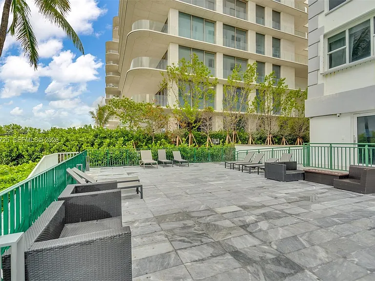 9195 Collins Ave #601 — Photo 3