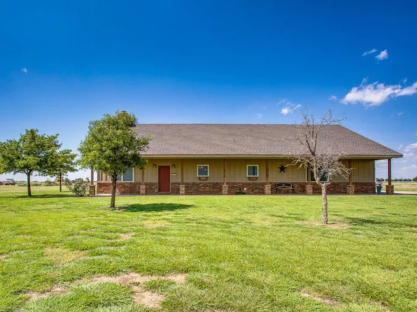 8711 E County Road 6000, Lubbock, TX 79329