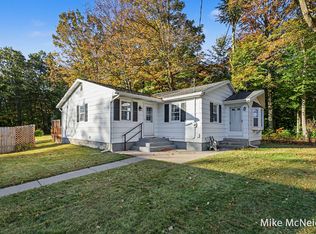 16182 Lincoln St, Grand Haven, MI 49417