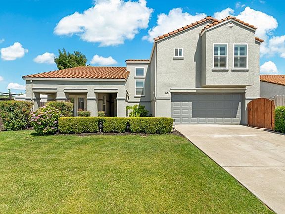 3rd image of 631 Whisperglen Court