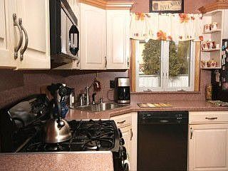 Eat In Kitchen