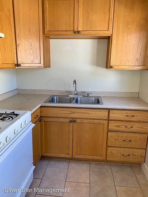 1st image of 1172 Alameda Ave APT B