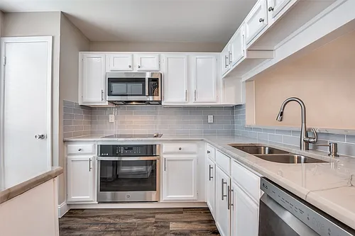 202 Samuel Blvd #C-2 Photo 1