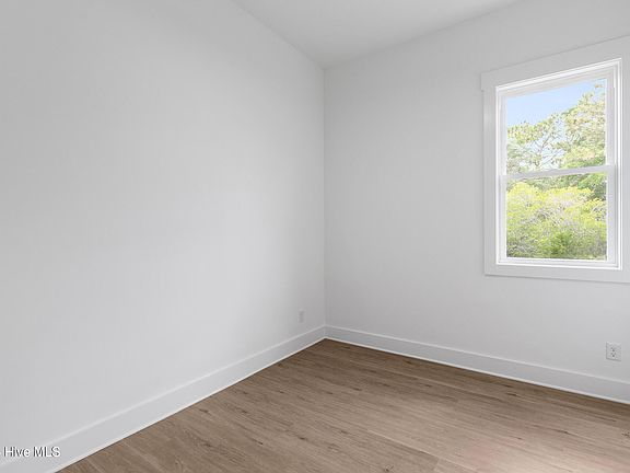 5th image of 706 S Carolina Avenue #2