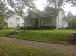 145 S 22nd St, Terre Haute, IN 47803