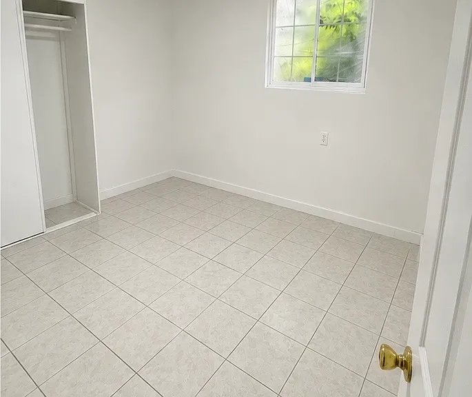 BRAND NEW PAINT, MODERN BASEBOARD, AND LIGHTINGS
