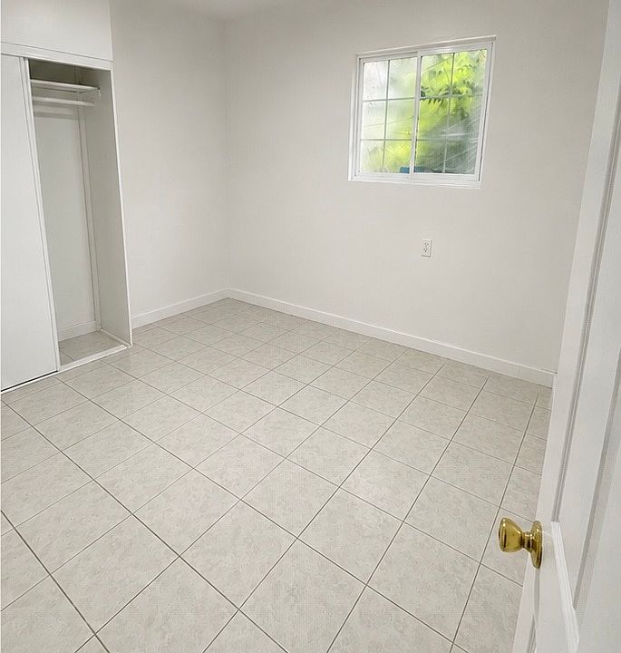 BRAND NEW PAINT, MODERN BASEBOARD, AND LIGHTINGS