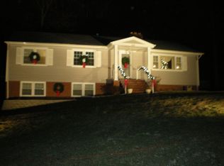 2910 Banbury Rd, Chester, VA 23831