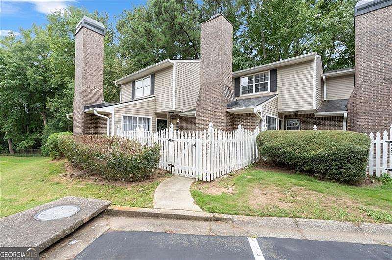 1st image of 573 Picketts Bend Ct