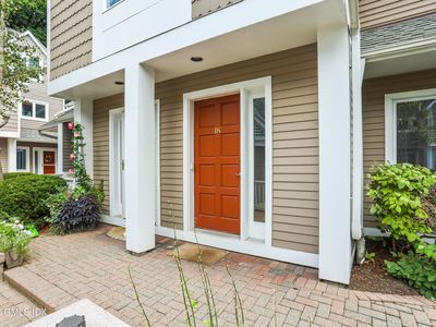 453 E Putnam Ave APT 1K, Cos Cob, CT, 06807