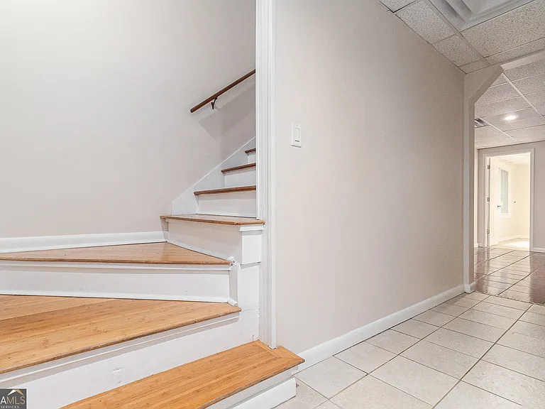 1402 McLendon Dr — Photo 15