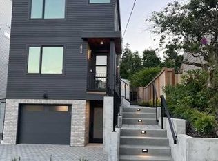 2819 36th Ave W, Seattle, WA 98199