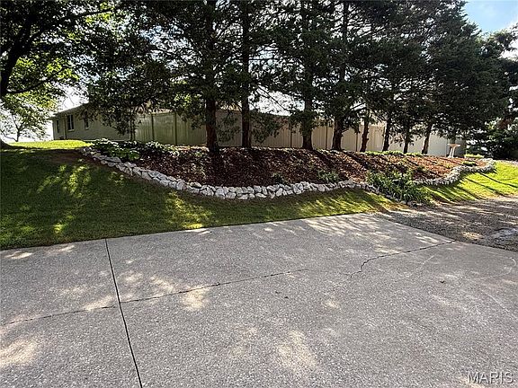 4th image of 3316 County Road 316