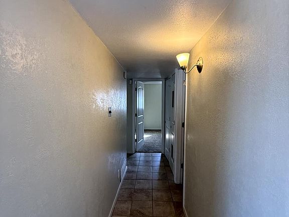 5th image of 2801 Hawick Rd