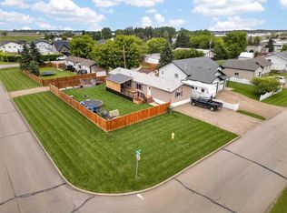 10226 S 103rd Ave, Mackenzie County, AB T0H 2H0