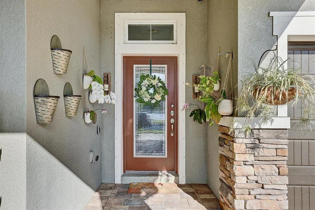 4 bed, 4.0 bath, 3171 sqft, $5,200 — Photo 2