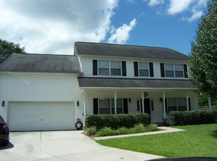 112 Maplewood Ct, Goose Creek, SC 29445