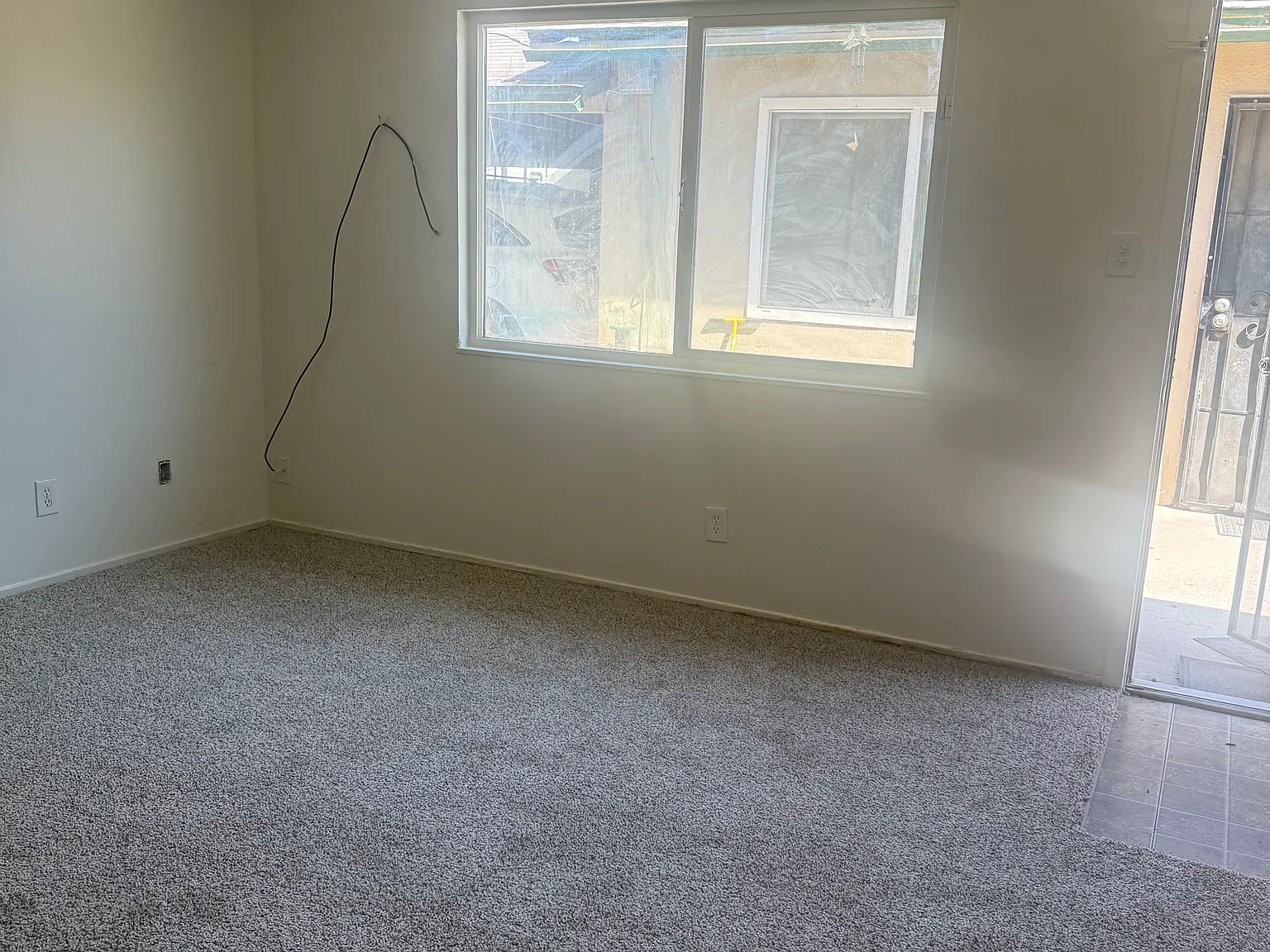 2 bed, 720 sqft, $1,000 — Photo 2