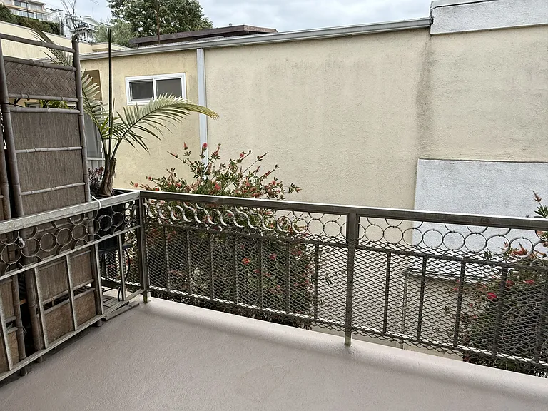 412 Culver Blvd #8 — Photo 12